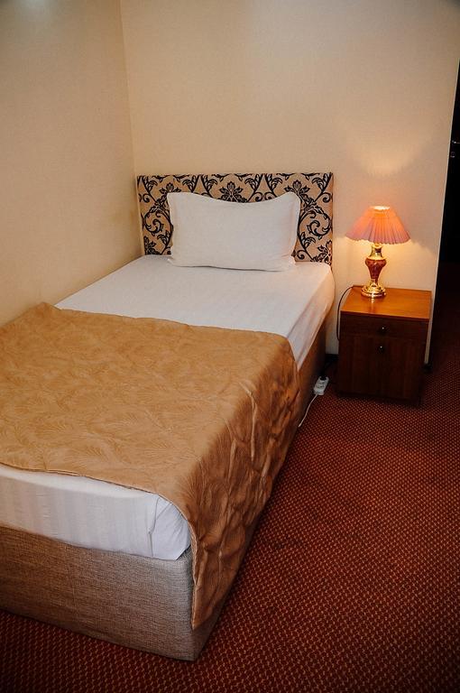 Dostyk Hotel Shymkent Luaran gambar