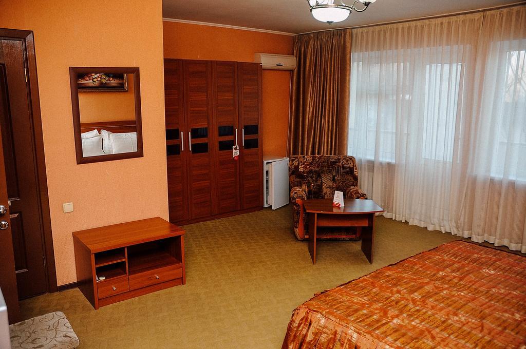 Dostyk Hotel Shymkent Luaran gambar