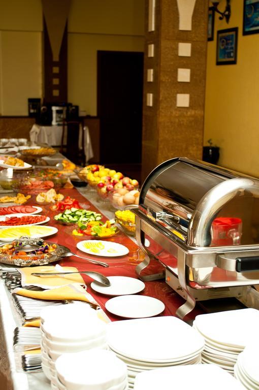 Dostyk Hotel Shymkent Luaran gambar