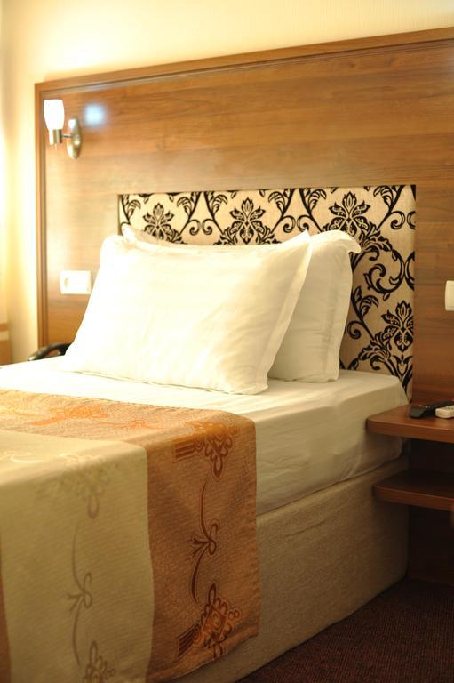 Dostyk Hotel Shymkent Luaran gambar