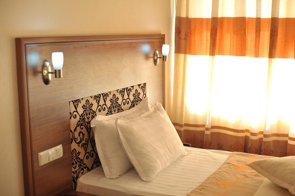 Dostyk Hotel Shymkent Luaran gambar