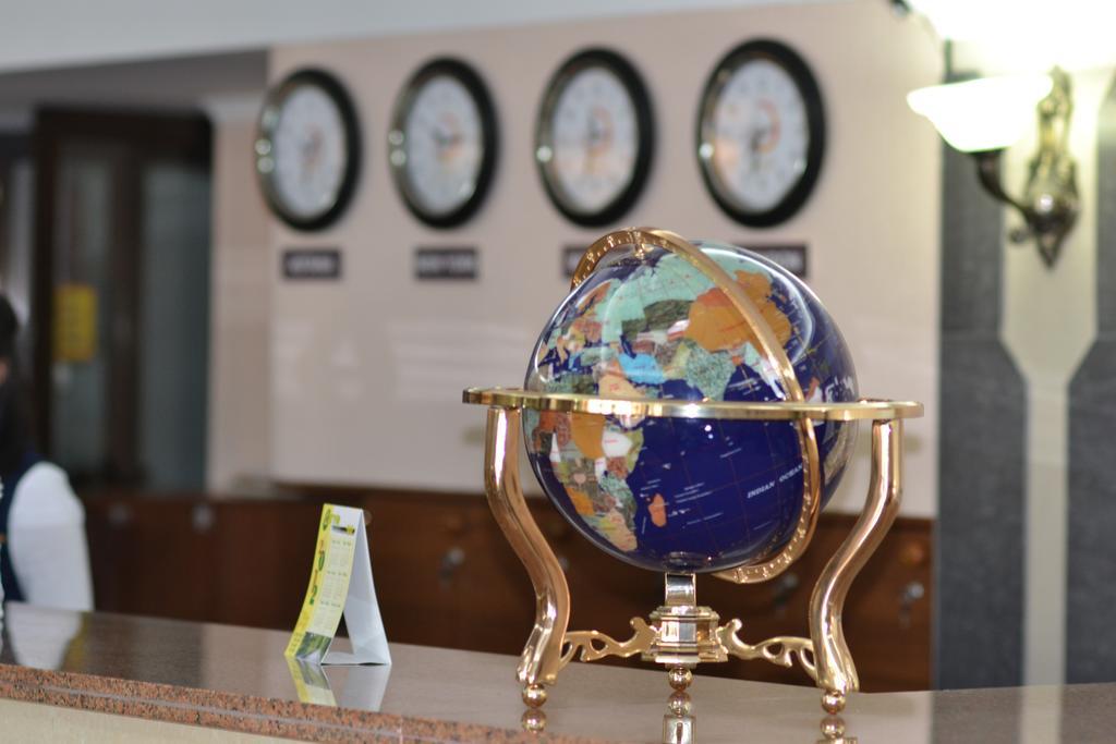 Dostyk Hotel Shymkent Luaran gambar