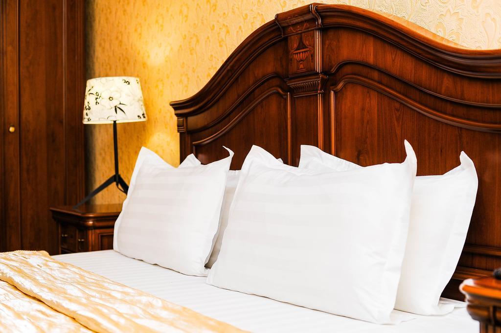 Dostyk Hotel Shymkent Luaran gambar