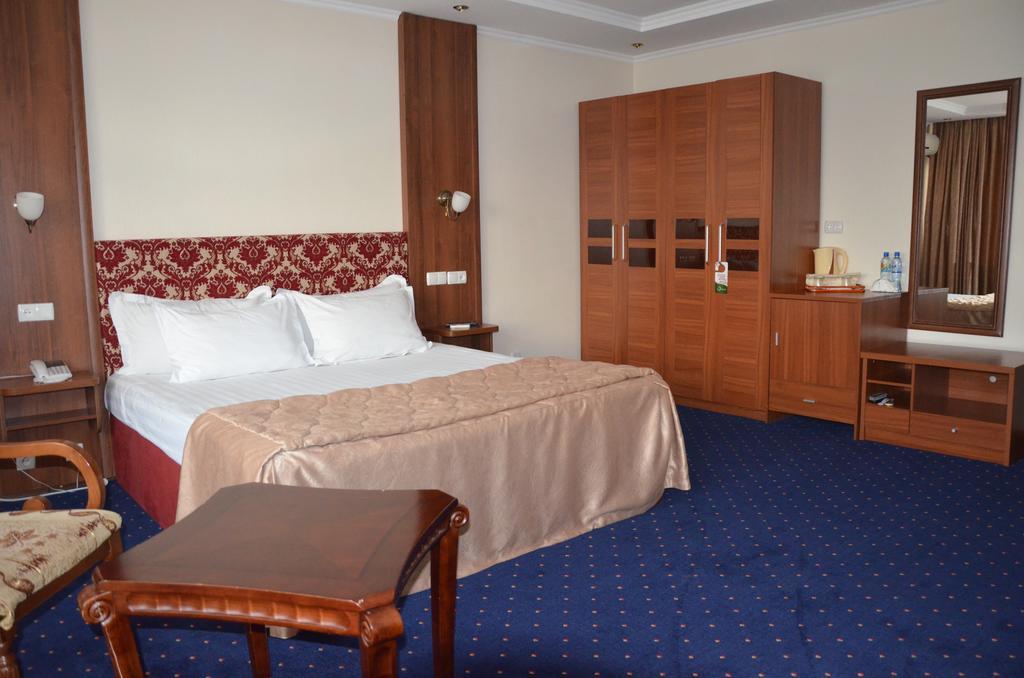 Dostyk Hotel Shymkent Luaran gambar