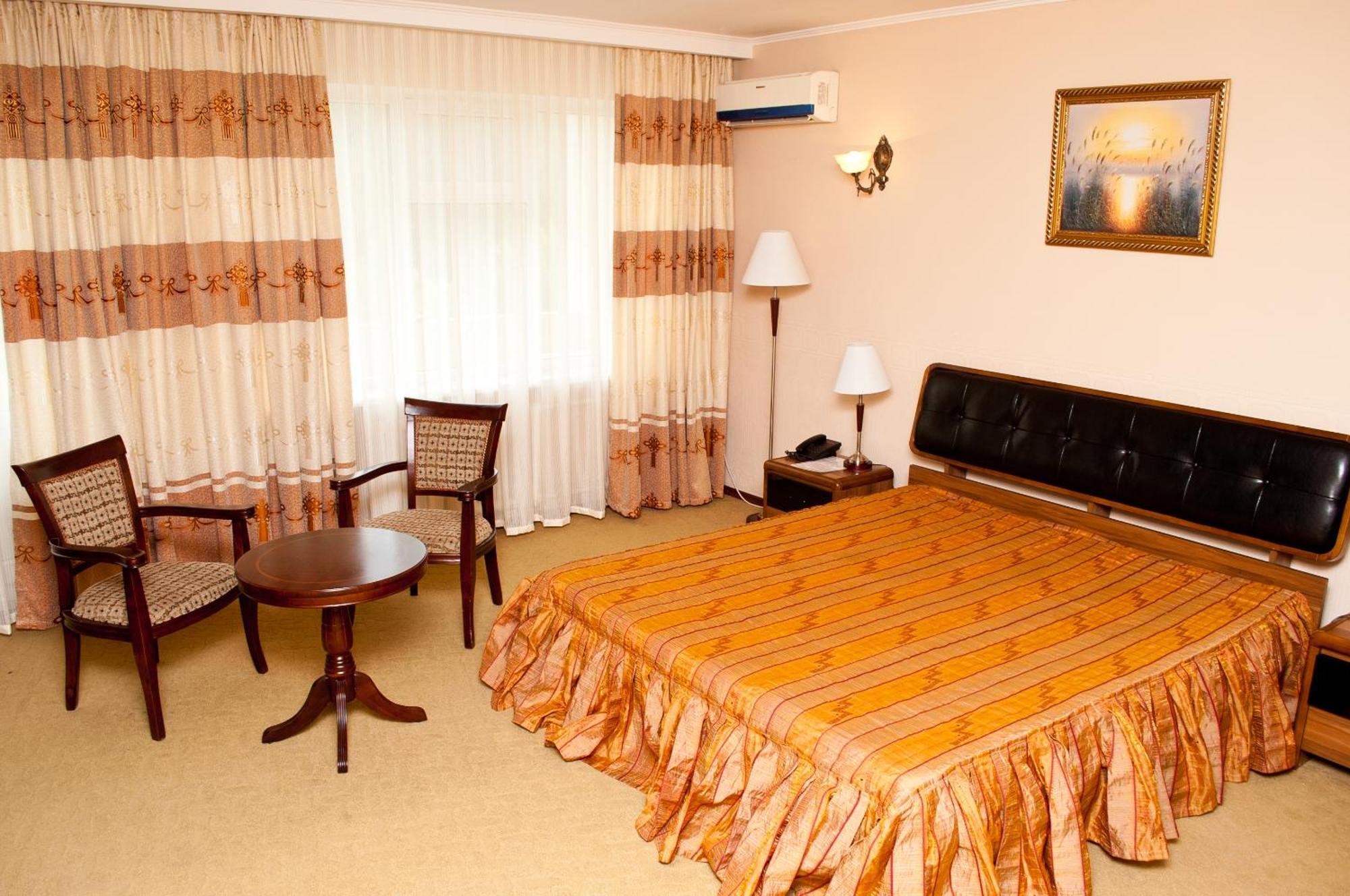 Dostyk Hotel Shymkent Luaran gambar