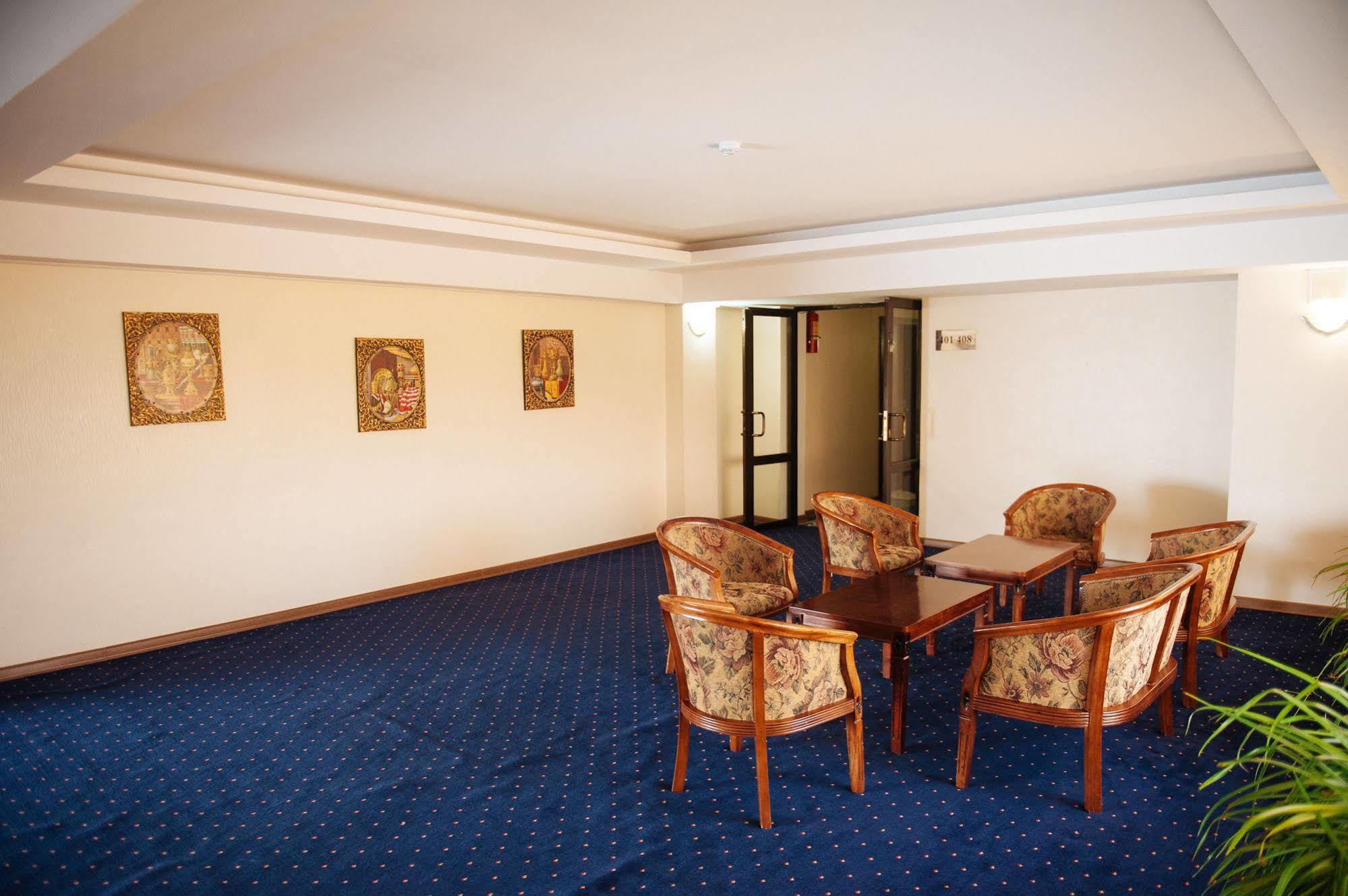 Dostyk Hotel Shymkent Luaran gambar