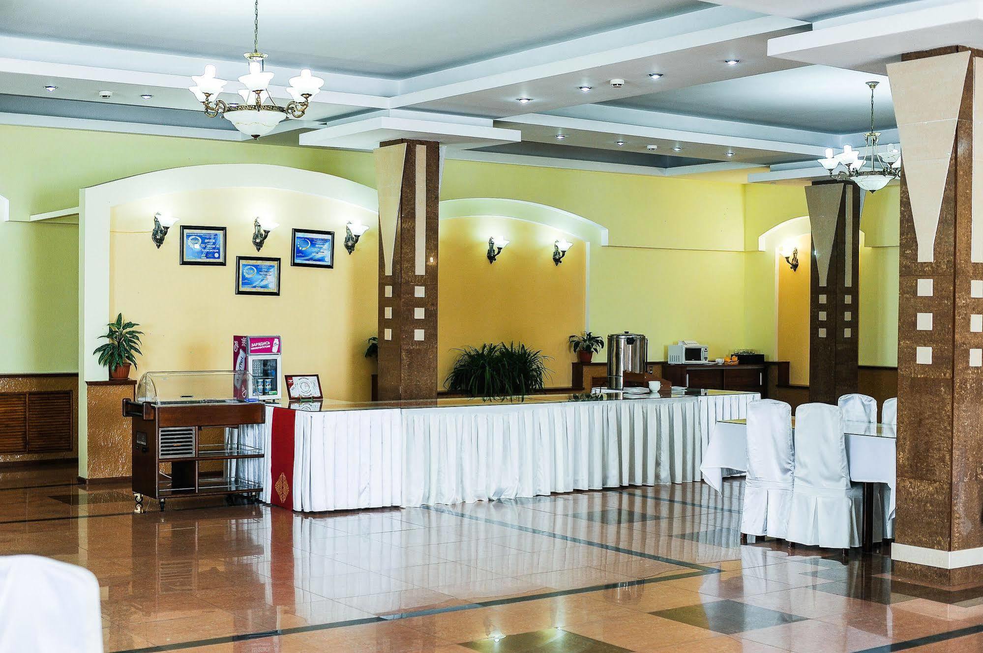 Dostyk Hotel Shymkent Luaran gambar