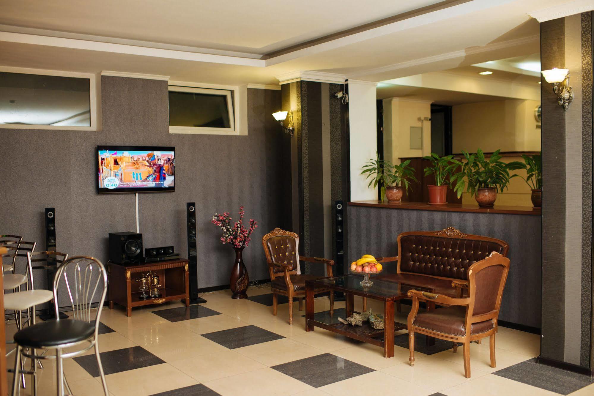 Dostyk Hotel Shymkent Luaran gambar