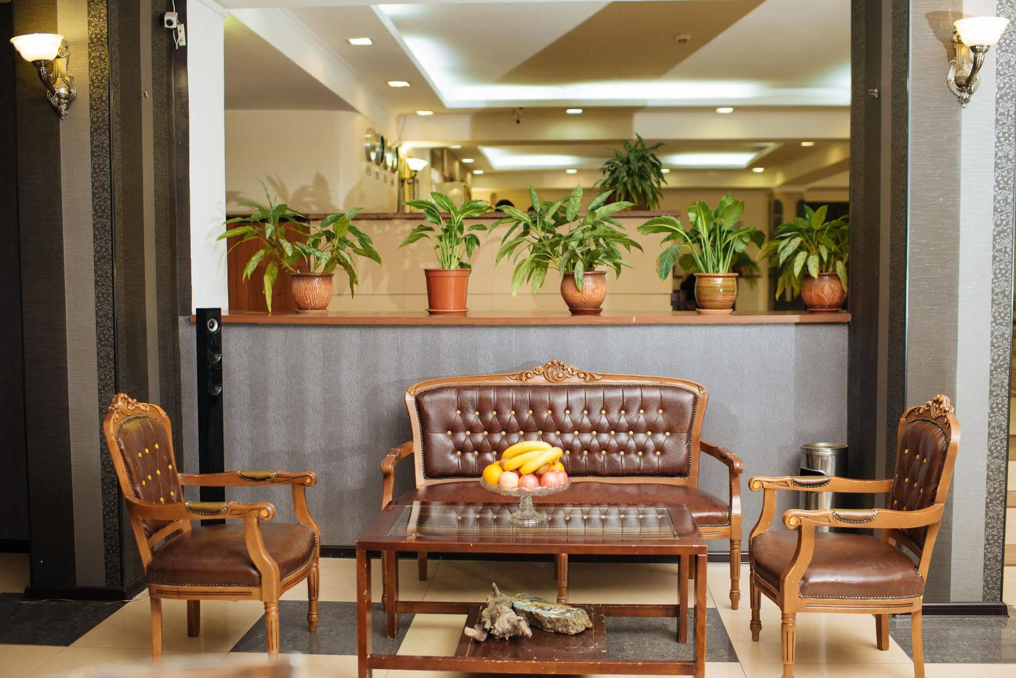 Dostyk Hotel Shymkent Luaran gambar